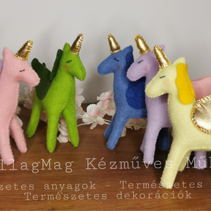 Tündérpóni Természetes Anyagokból Gyapjúfilc Gyapjú Egyedi Lovacska Pegazus Unikornis Kézműves Játék Waldorf Nemez Arany - játék & sport - plüssállat & játékfigura - ló - Meska.hu