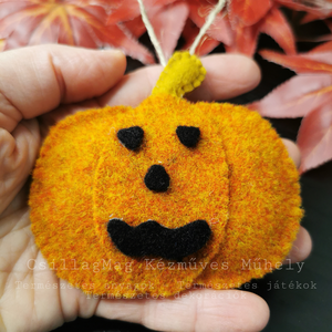 Halloween tök sütőtök halloween dekoráció őszi dekor természetes anyagokból gyapjúfilc gyapjú fenntartható   - Meska.hu