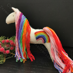 CSILLAGMAG-TÜNDÉRPARIPA SZIVÁRVÁNY TERMÉSZETES ANYAGOK GYAPJÚFILC GYAPJÚ KÉZMŰVESLOVACSKA WALDORF FENNTARTHATÓ EGYEDI  - Meska.hu