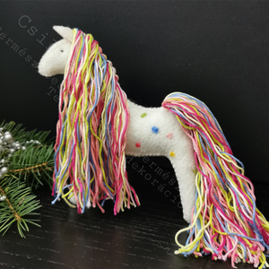 TÜNDÉRPACI CSILLAGMAG-TÜNDÉRLOVACSKA EGYEDI TERMÉSZETES ANYAGOKBÓL GYAPJÚFILC GYAPJÚ WALDORF TERMÉSZETES JÁTÉK PÖTTYÖS  - Meska.hu