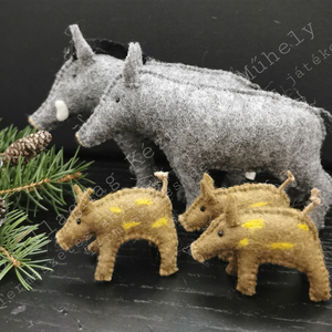 VADDISZNÓ-CSALÁD 5 DB/SZETT VADDISZNÓ VADKAN ANYAKOCA VADMALAC TERMÉSZETES ANYAG GYAPJÚFILC GYAPJÚ NEMEZ ERDEI ÁLLATOK  - játék & sport - plüssállat & játékfigura - más figura - Meska.hu