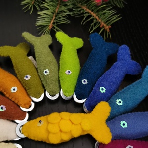 ARANYHALACSKÁS HORGÁSZJÁTÉK 21 DB/SZETT KÉSZSÉGFEJLESZTŐ MÁGNESES TERMÉSZETES ANYAGOKBÓL (GYAPJÚFILC, GYAPJÚ) ÜGYESSÉGI  - játék & sport - készségfejlesztő és logikai játék - oktató játékok - Meska.hu