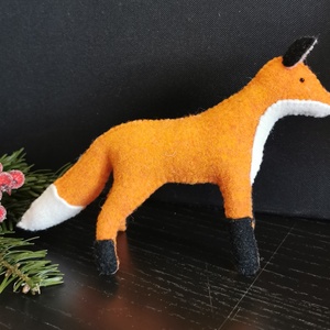 RÓKA GYAPJÚFILC CSILLAGMAG-ÁLLATFIGURA TERMÉSZETES ANYAGOK GYAPJÚFILC GYAPJÚ WALDORF NEMEZ NEMEZJÁTÉK ERDEI ÁLLATOK - játék & sport - plüssállat & játékfigura - róka - Meska.hu