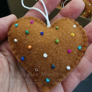 MÉZESKALÁCS SÜTIBOX 5 DB/SZETT TERMÉSZETES ANYAGOK GYAPJÚFILC GYAPJÚ KENDER ZSINEG KARÁCSONYI DEKORÁCIÓ KARÁCSONYFADÍSZ - karácsony - karácsonyi lakásdekoráció - karácsonyfadíszek - Meska.hu