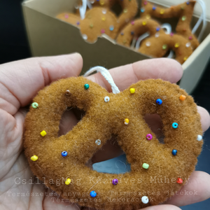 MÉZESKALÁCS SÜTIBOX 5 DB/SZETT TERMÉSZETES ANYAGOK GYAPJÚFILC GYAPJÚ KENDER ZSINEG KARÁCSONYI DEKORÁCIÓ KARÁCSONYFADÍSZ - karácsony - karácsonyi lakásdekoráció - karácsonyfadíszek - Meska.hu