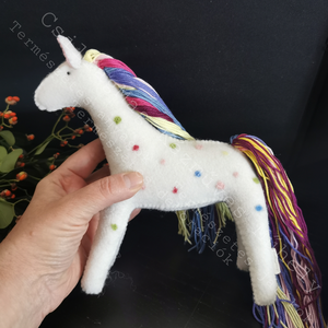 TÜNDÉRPACI CSILLAGMAG-TÜNDÉRLOVACSKA ÚJ NAGYOBB MÉRETBEN TERMÉSZETES ANYAGOK GYAPJÚFILC GYAPJÚ EGYEDI KÉZMŰVES WALDORF  - Meska.hu