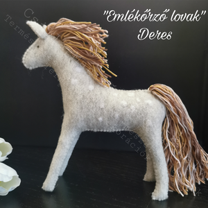 DERES ÉS SZÉLJÁRÓ EMLÉKŐRZŐ LOVAK 2 DB/SZETT FOTÓ ALAPJÁN IS TERMÉSZETES ANYAG GYAPJÚFILC GYAPJÚ 100 % PAMUTFONAL EGYEDI - játék & sport - sport és kikapcsolódás - lovaglás - Meska.hu