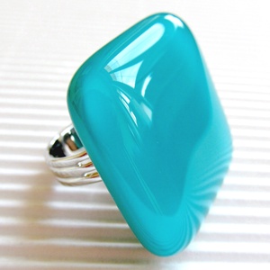 Hamvas smaragd üveg maxi gyűrű, üvegékszer - ékszer - gyűrű - statement gyűrű - Meska.hu