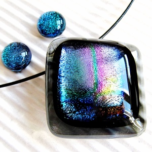 Hamvas napfelkelte dichroic üveg medál és fülbevaló, üvegékszer szett - ékszer - ékszerszett - Meska.hu Hamvas napfelkelte dichroic üveg medál és fülbevaló, üvegékszer szett - ékszer - ékszerszett - Meska.hu