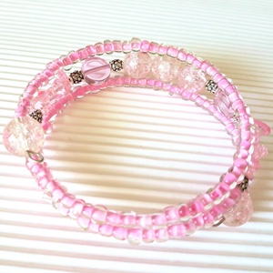 Nosztalgia rózsacsokor karkötő, hegyikristály ásványékszer, üveggyöngy - ékszer - karkötő - gyöngyös karkötő - Meska.hu