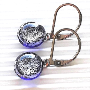 Ezüstös viola dichroic üveg fülbevaló orvosi fém francia kapcsos alapon, üvegékszer - ékszer - fülbevaló - lógós kerek fülbevaló - Meska.hu Ezüstös viola dichroic üveg fülbevaló orvosi fém francia kapcsos alapon, üvegékszer - ékszer - fülbevaló - lógós kerek fülbevaló - Meska.hu