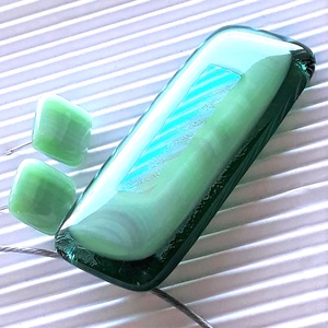 Menta hullámzás maxi üveg medál, nyaklánc, üvegékszer - ékszer - nyaklánc - medálos nyaklánc - Meska.hu Menta hullámzás maxi üveg medál, nyaklánc, üvegékszer - ékszer - nyaklánc - medálos nyaklánc - Meska.hu
