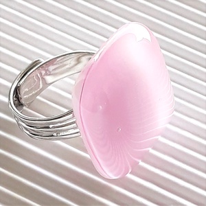 Fátyolos rózsaszín üveg gyűrű, üvegékszer - ékszer - gyűrű - statement gyűrű - Meska.hu