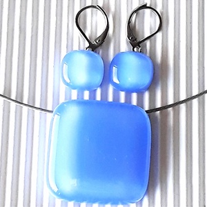 NEMESACÉL - Levendula minimal üveg medál és fülbevaló francia kapcsos akasztón, minimal, üvegékszer szett - ékszer - ékszerszett - Meska.hu