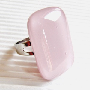 NEMESACÉL! - Sápadt rózsaszín elegancia üveg gyűrű, üvegékszer, Ékszer, Gyűrű, Statement gyűrű, Ékszerkészítés, Üvegművészet, MESKA