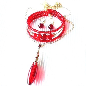 AKCIÓS! - Arany csipkés rubin gyöngy-csepp medál, karkötő és franciakapcsos fülbevaló, üveggyöngy ékszerszett - ékszer - ékszerszett - Meska.hu