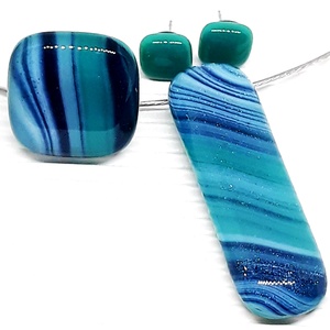 Smaragd-kék selyemcsillám üveg medál, gyűrű és fülbevaló, NEMESACÉL/ORVOSI FÉM, üvegékszer szett - Meska.hu