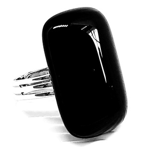 NEMESACÉL - Elegáns fekete üveg gyűrű, üvegékszer, Ékszer, Gyűrű, Statement gyűrű, Ékszerkészítés, Üvegművészet, MESKA