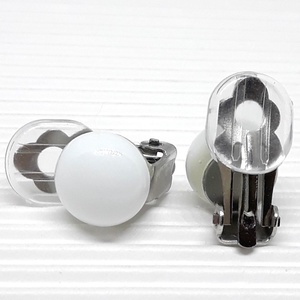 Szikrázó ezüstfenyő sötétzöld klipsz üveg fülbevaló, NEMESACÉL szilikon párnával, üvegékszer - ékszer - fülbevaló - klipsz - Meska.hu