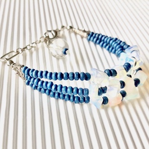 AKCIÓS - Blue jeans gyöngy karkötő, üveggyöngy, fagyöngy - ékszer - karkötő - gyöngyös karkötő - Meska.hu