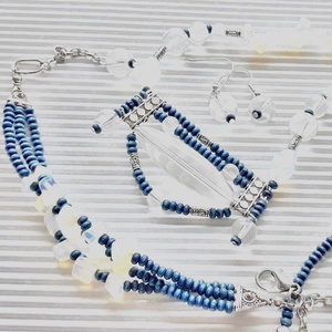 AKCIÓS - Blue jeans gyöngy karkötő, üveggyöngy, fagyöngy - ékszer - karkötő - gyöngyös karkötő - Meska.hu