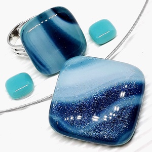 Kék selyemcsillám üveg medál, gyűrű és fülbevaló, NEMESACÉL/ORVOSI FÉM, minimal, üvegékszer szett - ékszer - ékszerszett - Meska.hu