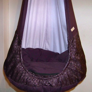 Csepphinta, 70 cm babzsák párnával, sötét lila  arany, bevezető áron -  - Meska.hu