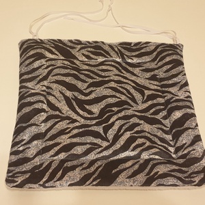 Székpárna, puha és meleg, leoldható kötővel. Bársonyos, ezüst-fekete hullámmintás, fehér thermo anyaggal. Új, egyedi, Otthon & Életmód, Lakástextil, Székpárna, huzat, Varrás, MESKA