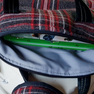 Válltáska, lehajtható, 4in1, hátizsák, kézitáska, laptopnak is. Szövet és textilbőr, vízzáró. Új, egyedi, kézműves - táska & tok - kézitáska & válltáska - nagy pakolós táska - Meska.hu