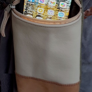 Mobiltok, övtáska, valódi bőr, natúr stílusban. Karabineres, övre fűzhető. Új, egyedi, kézműves termék, ajándéknak is   - táska & tok - pénztárca & más tok - telefontok - Meska.hu Mobiltok, övtáska, valódi bőr, natúr stílusban. Karabineres, övre fűzhető. Új, egyedi, kézműves termék, ajándéknak is   - táska & tok - pénztárca & más tok - telefontok - Meska.hu