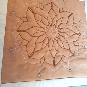 Tulipánok: puha falikép, textilkép, szabad gépi tűzéssel, mosható. 58x60 cm, türkiz és bézs. Új, egyedi, kézműves termék - művészet - textilkép - egyéb - Meska.hu