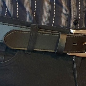 Férfi derékszíj, öv. Fekete valódi bőr, ezüst színű csattal, Jeans felirattal. Egyedi, kézműves termék. Ajándéknak is - ruha & divat - öv & övcsat - öv - Meska.hu Férfi derékszíj, öv. Fekete valódi bőr, ezüst színű csattal, Jeans felirattal. Egyedi, kézműves termék. Ajándéknak is - ruha & divat - öv & övcsat - öv - Meska.hu
