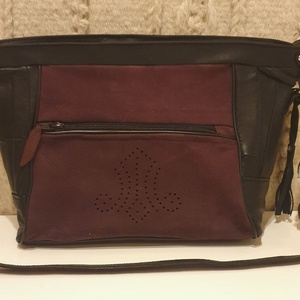 Válltáska, puha valódi bőr. Fekete és bordó, egyedi díszítéssel. Új, kézműves termék. Ajándéknak is - táska & tok - kézitáska & válltáska - válltáska - Meska.hu