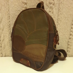 Erdő: kis hátizsák, valódi bőr patchwork. Barna, terepzöld, természetes, rusztikus stílusban. Egyedi, kézműves termék, Táska & Tok, Hátizsák, Kishátizsák, Varrás, Bőrművesség, MESKA