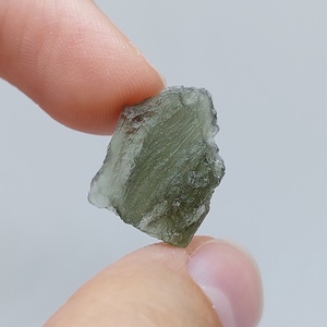 Moldavit / Moldavit nyaklánc / Moldavit ékszer (kivehető Moldavit) fonal Ásvány Szütyő nyaklánccal - ékszer - nyaklánc - medálos nyaklánc - Meska.hu