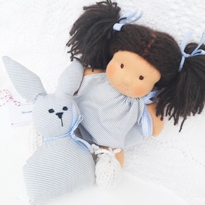 Édes kis Waldorf típusú baba keresi játszópajtását  - játék & sport - baba & babaház - öltöztethető baba - Meska.hu