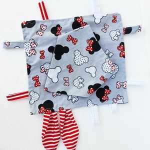 Minni mintás rongyi nyálkendővel a legkisebbeknek - játék & sport - babalátogató ajándékcsomag - Meska.hu