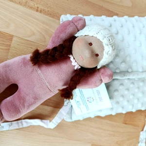 Alvózsákos cipelhetős Waldorf típusú manóbaba  - játék & sport - baba & babaház - babaruha, babakellék - Meska.hu Alvózsákos cipelhetős Waldorf típusú manóbaba  - játék & sport - baba & babaház - babaruha, babakellék - Meska.hu