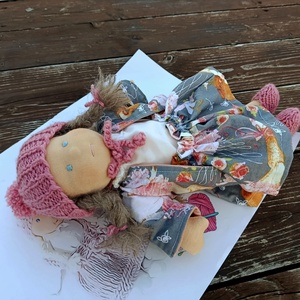 Szeretgetős öltöztethető Waldorf baba keresi kispajtását  - játék & sport - baba & babaház - öltöztethető baba - Meska.hu