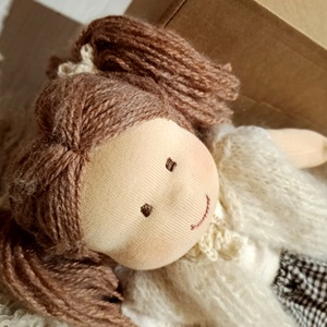 Lélekmelengető édes kis Waldorf típusú baba  - Meska.hu