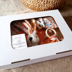 Állatmintás 4 részes ajándék szett Babavárásra-Babaköszöntésre  - Meska.hu