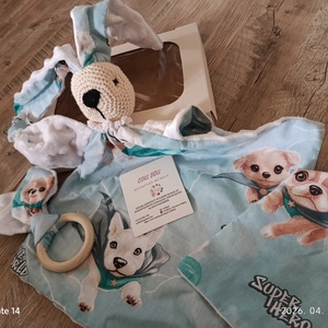 Gyönyörű Babaváró-Babaköszöntő ajándék szett kutyusos mintával - baba - mama - babalátogató ajándékcsomag - Meska.hu