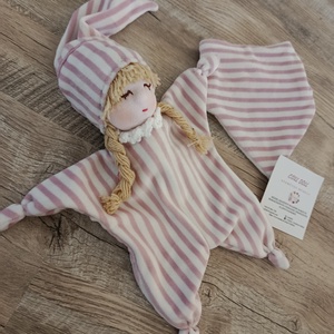  Babaköszöntő ajándék Waldorf típusú rongyibabával , Baba - mama, Babalátogató ajándékcsomag, Baba-és bábkészítés, Varrás, MESKA