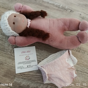 Cuki pelenkázható Waldorf manóbaba  , Játék & Sport, Baba & babaház, Játékbaba, babakellék, Baba-és bábkészítés, Varrás, MESKA