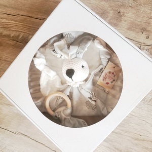 Mesés Babaköszöntő ajándék szett mosómacis mintával - baba - mama - babalátogató ajándékcsomag - Meska.hu