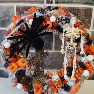 Pókos csontvázas Halloween ajtódísz - otthon & életmód - dekoráció - halloween - halloweeni ajtódíszek és ablakdíszek - Meska.hu