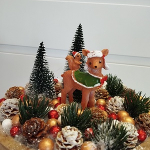 Téli, karácsonyi asztaldísz, őzikével, fenyőkkel - karácsony - adventi díszek - adventi asztaldísz - Meska.hu