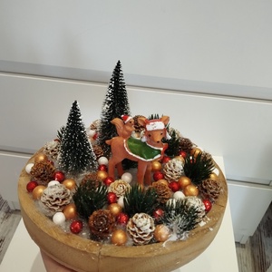 Téli, karácsonyi asztaldísz, őzikével, fenyőkkel - karácsony - adventi díszek - adventi asztaldísz - Meska.hu