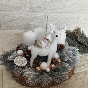 Fa szeletes adventi asztaldísz, fehér, pezsgő, szarvassal - Meska.hu