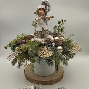 Ünnepi asztaldísz, hegedülő figurával - Meska.hu